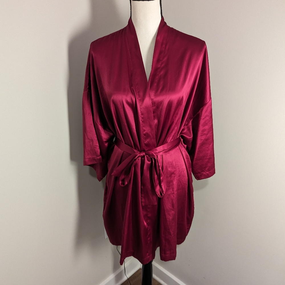Victoria's secret Angels burgundy satin robe kimono one size